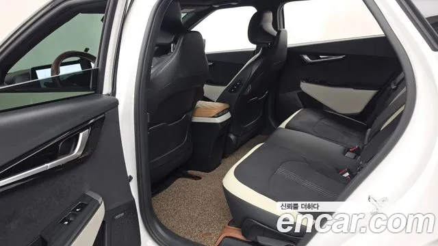 Kia EV6 — Фото автомобиля 23