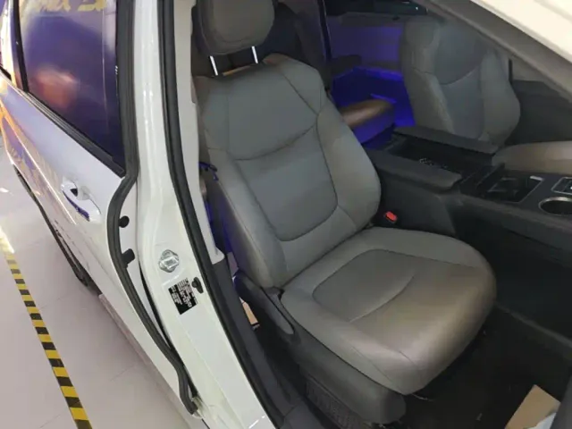 Toyota Granvia — Фото автомобиля 24