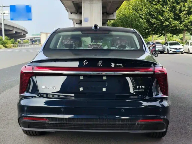 Hongqi H5 PHEV — Фото автомобиля 5