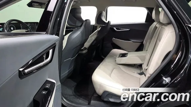 Kia EV6 — Фото автомобиля 11
