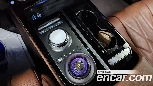Genesis G80 Бензин 2.5 турбо AWD — Фото автомобиля 9
