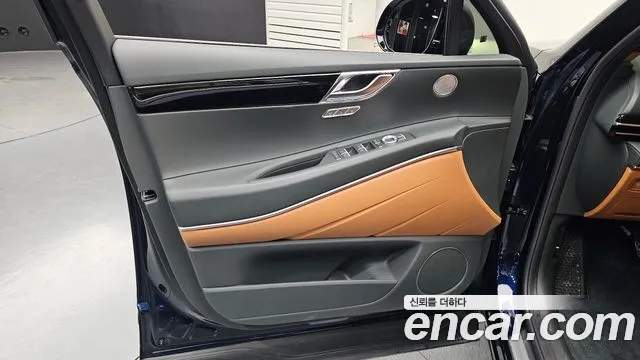 Genesis GV80 2.5T Бензин AWD — Фото автомобиля 23
