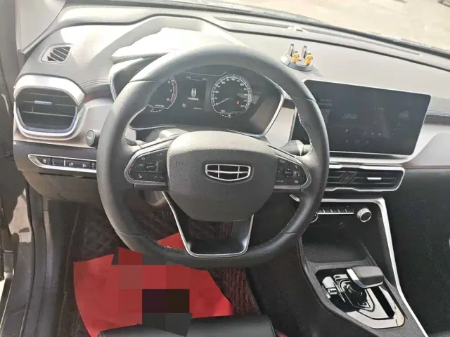 Geely Binyue — Фото автомобиля 10