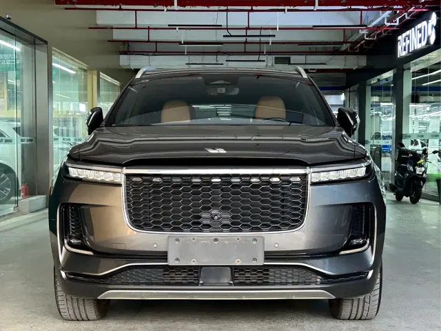 Li Auto ONE — Фото автомобиля 2