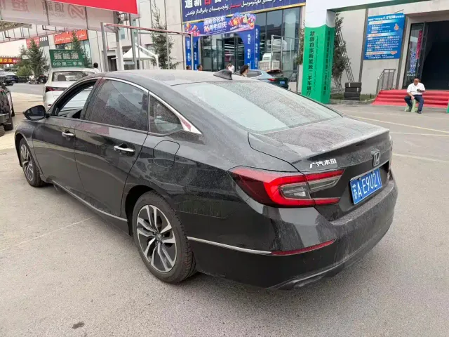 Honda Accord — Фото автомобиля 9