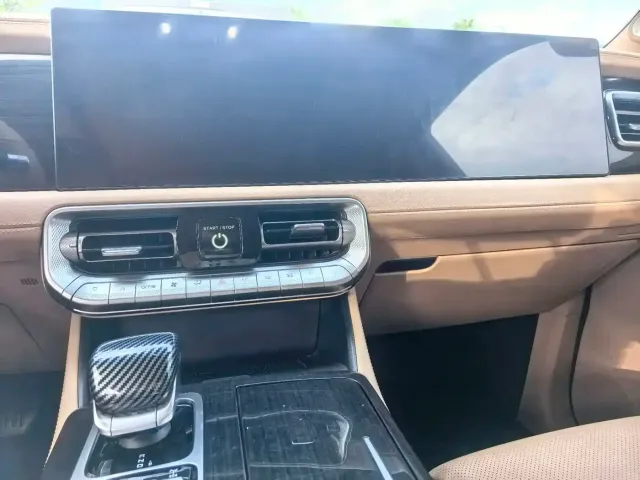 BAIC BJ60 Thunder — Фото автомобиля 8