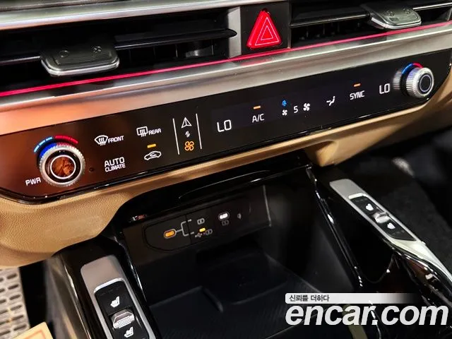 Kia Sorento Новый Sorento 4 поколение Дизель 2.2 2WD — Фото автомобиля 17