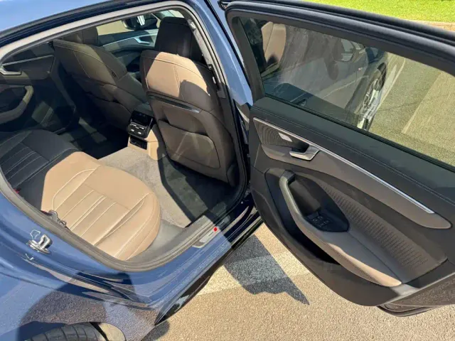 Audi A6L — Фото автомобиля 24
