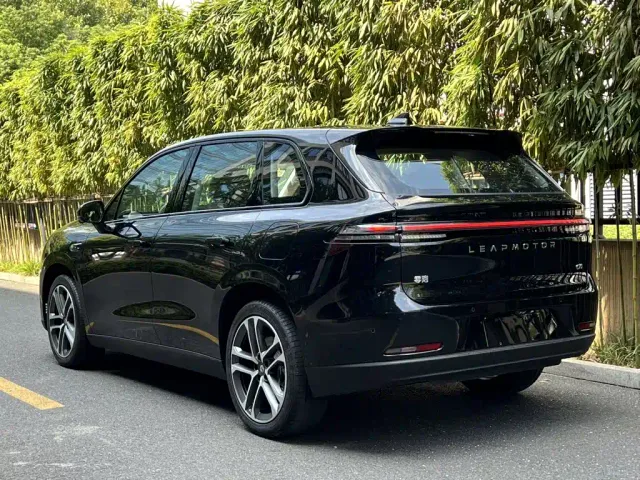 Leapmotor Leapmotor C10 — Фото автомобиля 4