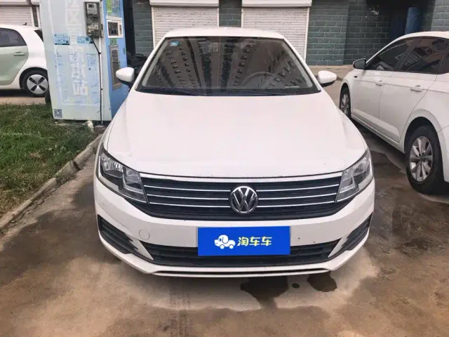 Volkswagen Lavida — Фото автомобиля 2