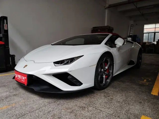 Фотография автомобиля — Lamborghini Huracan