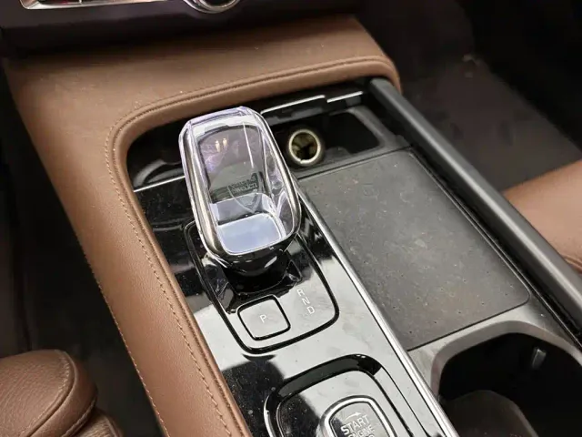 Volvo S90 — Фото автомобиля 15