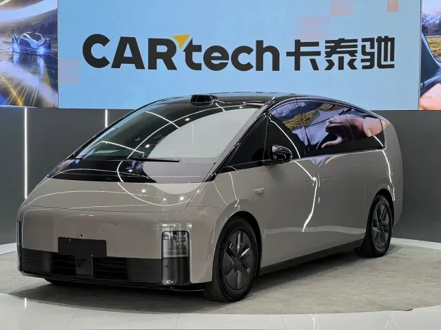 Фотография автомобиля — Li Auto MEGA