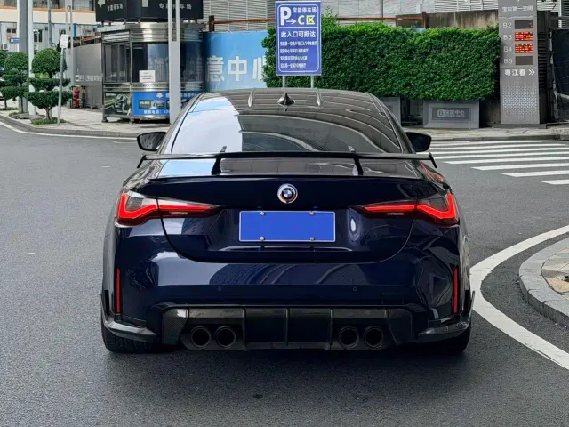 BMW M4 — Фото автомобиля 4