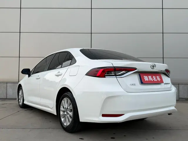 Toyota Corolla — Фото автомобиля 4