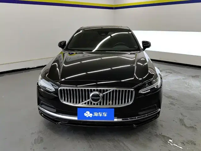 Volvo S90 — Фото автомобиля 2