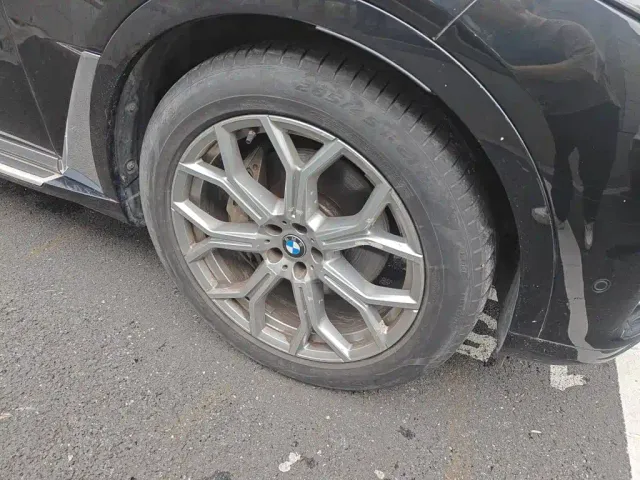 BMW X7 — Фото автомобиля 24