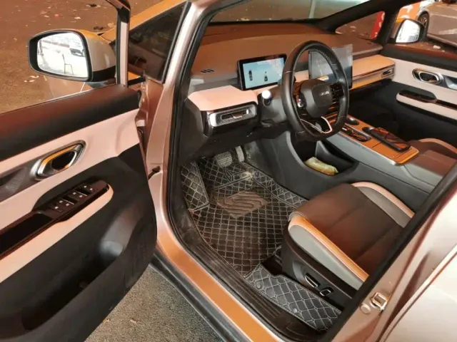 GAC Aion Y — Фото автомобиля 15