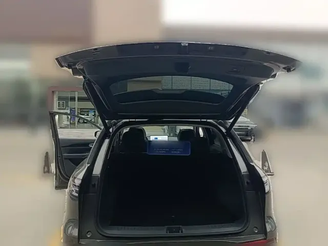 Geely Galaxy E5 — Фото автомобиля 15