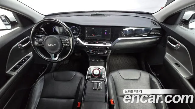 Kia Niro — Фото автомобиля 7