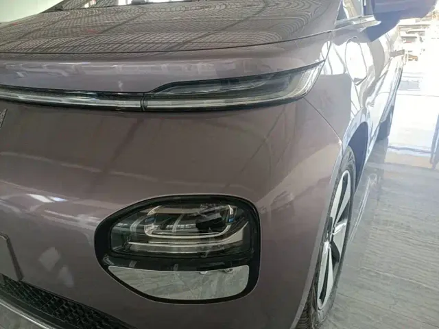 Baojun Cloud — Фото автомобиля 23