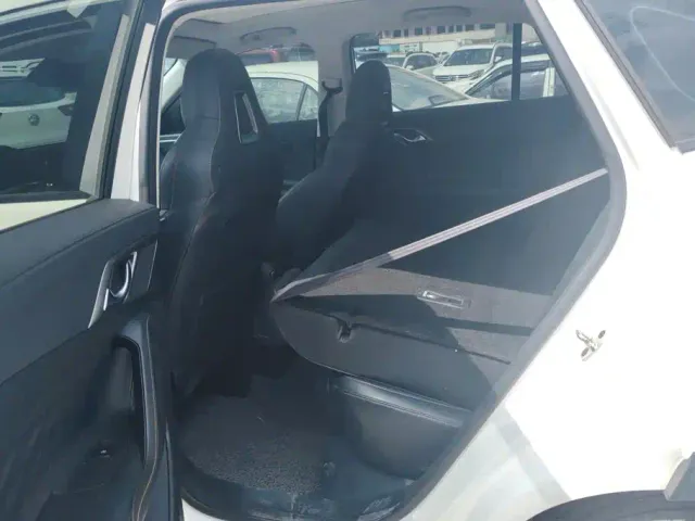Roewe RX5 — Фото автомобиля 11