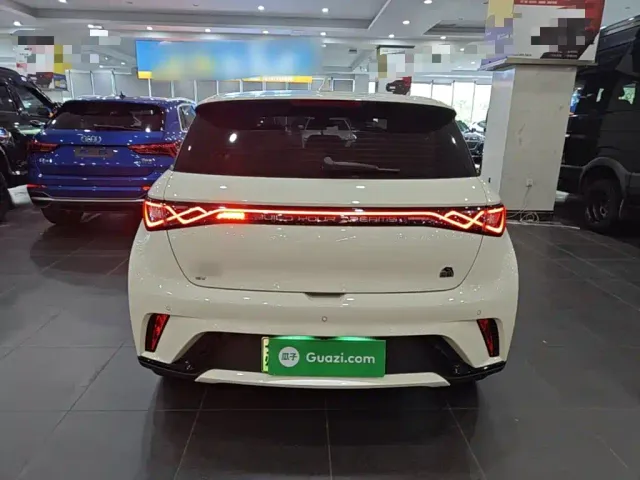 BYD Dolphin — Фото автомобиля 5