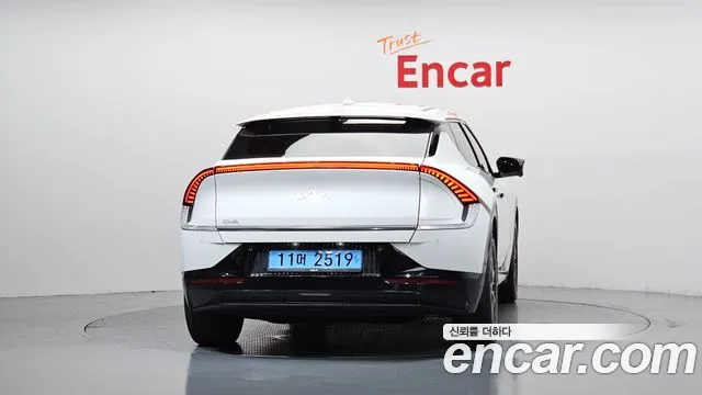 Kia EV6 — Фото автомобиля 4