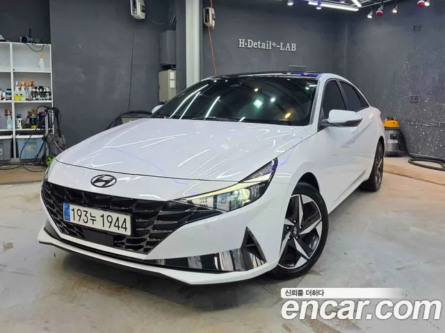 Hyundai AVANTE Avante (CN7) — Фото автомобиля 3
