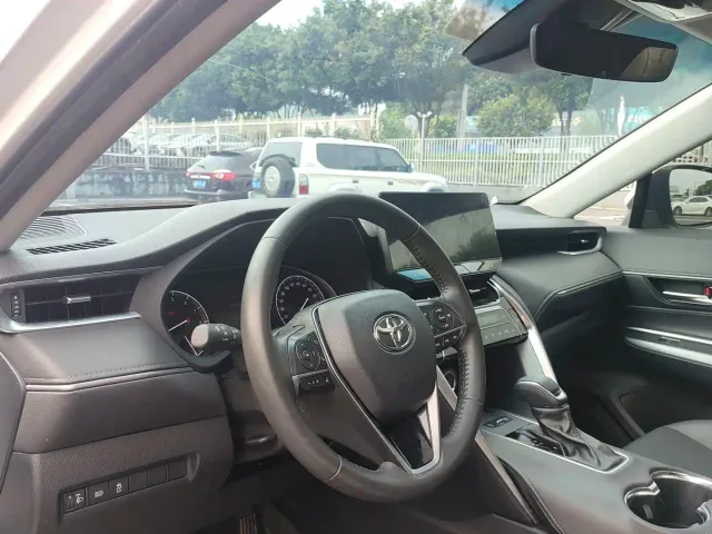 Toyota Venza — Фото автомобиля 9