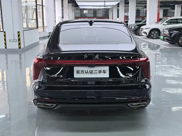 Hongqi H5 — Фото автомобиля 11