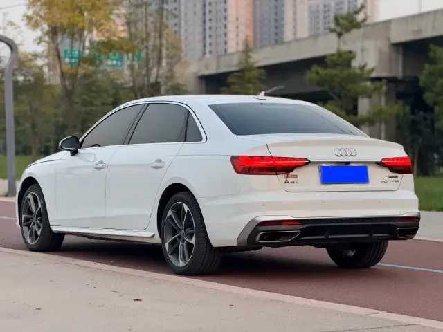 Audi A4L — Фото автомобиля 4