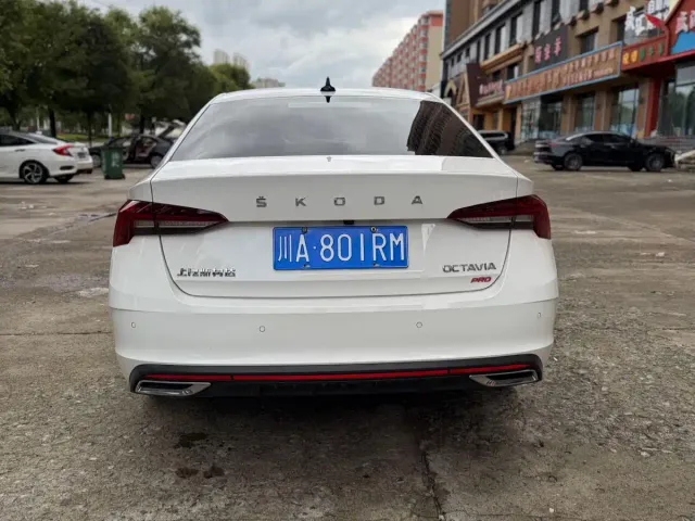 Skoda Octavia — Фото автомобиля 5