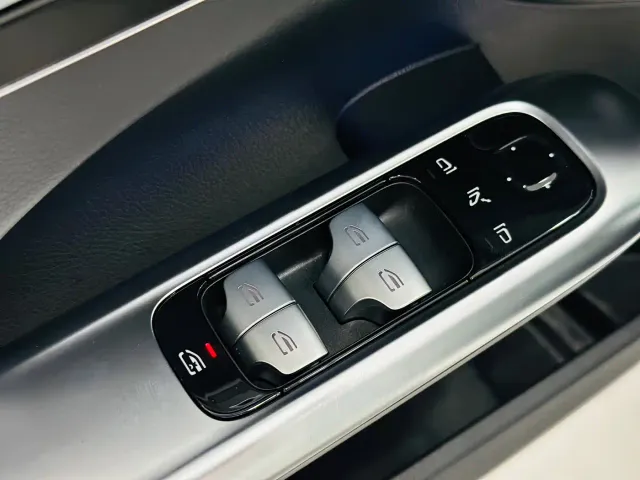 Mercedes-Benz C-Class — Фото автомобиля 13