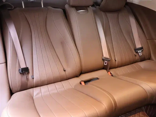 Mercedes-Benz E-Class — Фото автомобиля 22