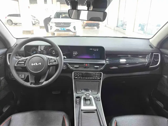 Kia Seltos — Фото автомобиля 6