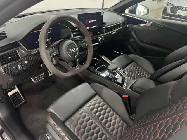 Audi RS 5 — Фото автомобиля 9