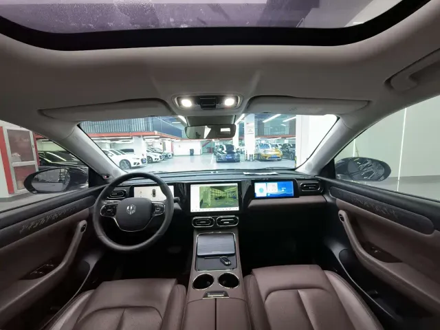 Leapmotor C11 — Фото автомобиля 6