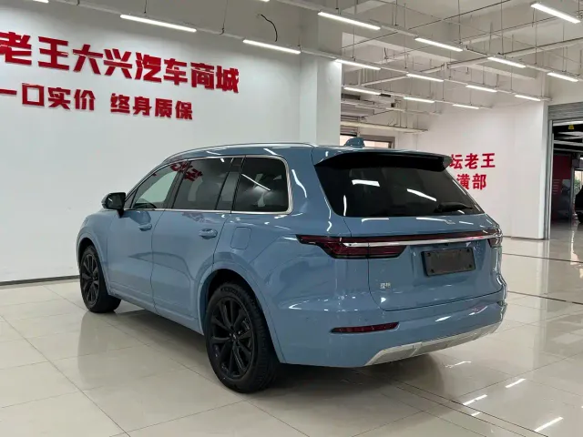 Li Auto ONE — Фото автомобиля 9