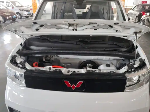Wuling Hongguang Mini EV — Фото автомобиля 19