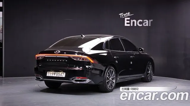 Hyundai Grandeur — Фото автомобиля 2