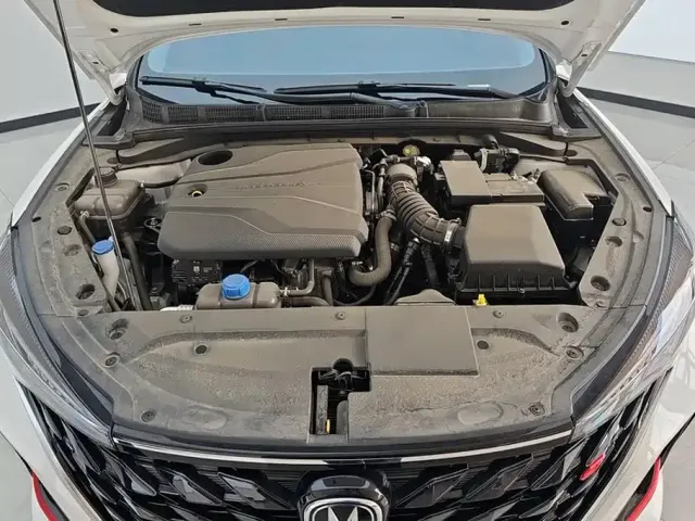 Changan Eado — Фото автомобиля 10