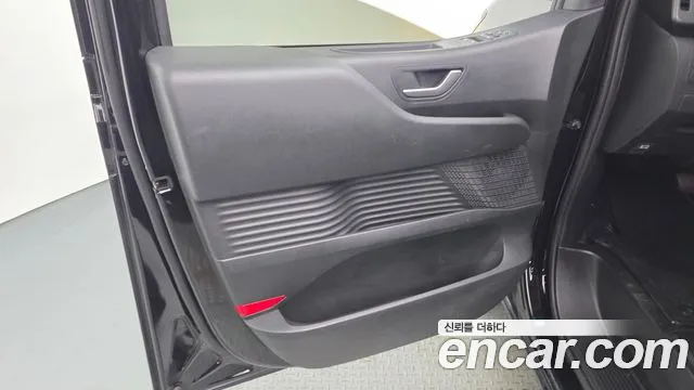 Hyundai Staria — Фото автомобиля 14