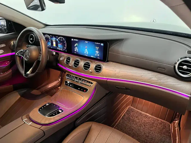 Mercedes-Benz E-Class — Фото автомобиля 9