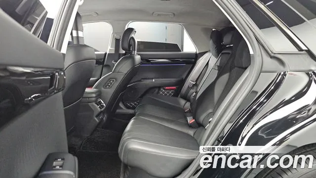 Hyundai Grandeur GN7 — Фото автомобиля 16