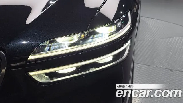 Genesis GV70 Electrified — Фото автомобиля 7