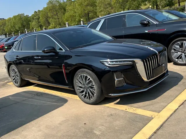 Hongqi H5 — Фото автомобиля 4