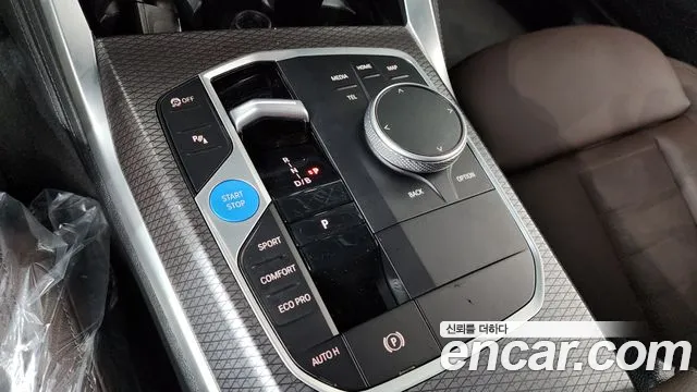 BMW i4 — Фото автомобиля 9