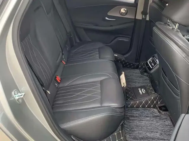 Chery Arrizo 8 — Фото автомобиля 12