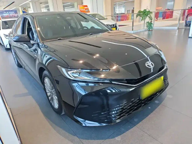 Toyota Camry — Фото автомобиля 21